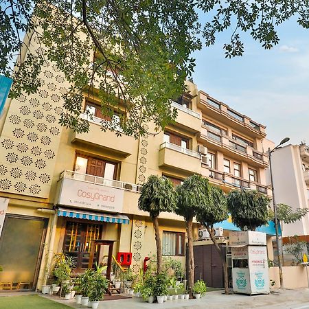 Cosy Grand, Chanakyapuri By The Cosy Hotels New Delhi Extérieur photo