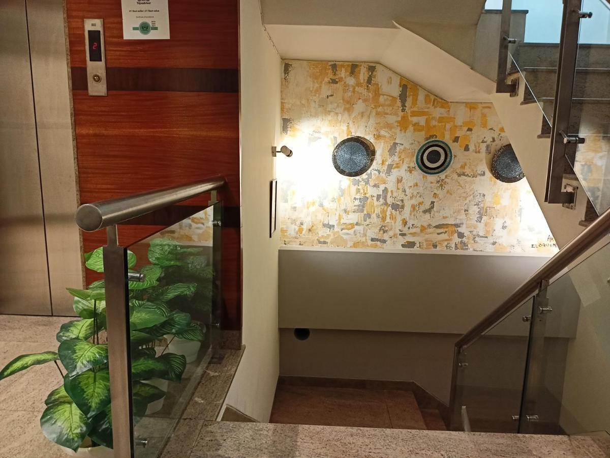 Cosy Grand, Chanakyapuri By The Cosy Hotels New Delhi Extérieur photo