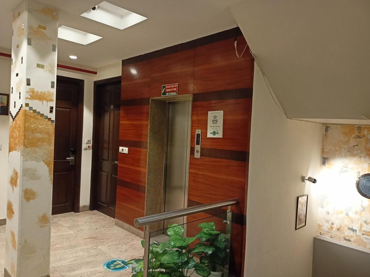 Cosy Grand, Chanakyapuri By The Cosy Hotels New Delhi Extérieur photo