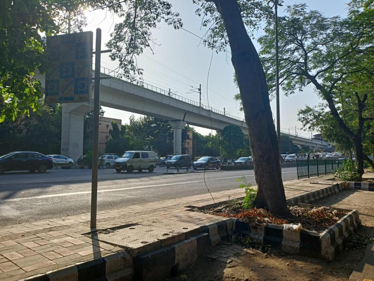 Cosy Grand, Chanakyapuri By The Cosy Hotels New Delhi Extérieur photo