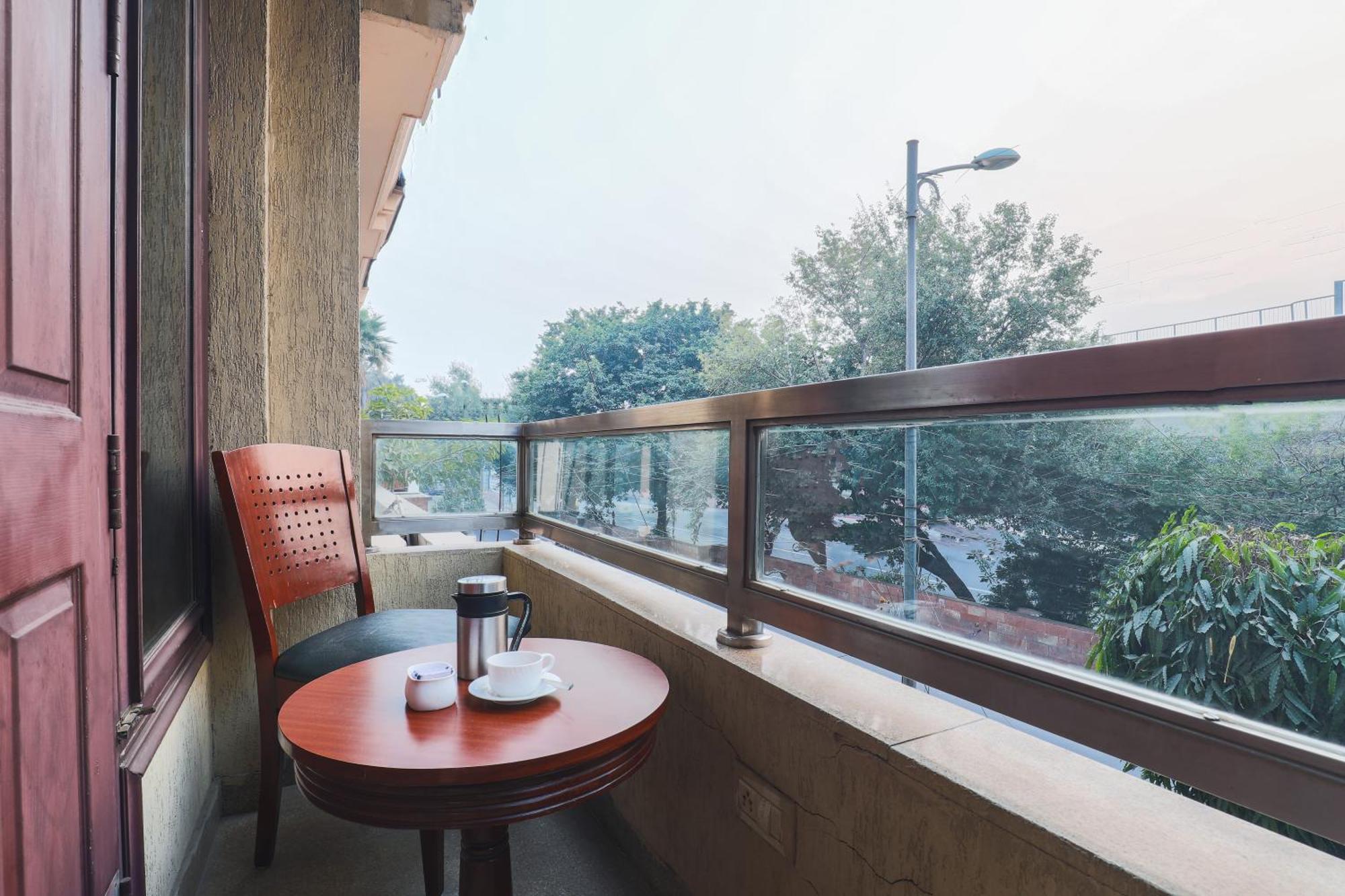 Cosy Grand, Chanakyapuri By The Cosy Hotels New Delhi Extérieur photo