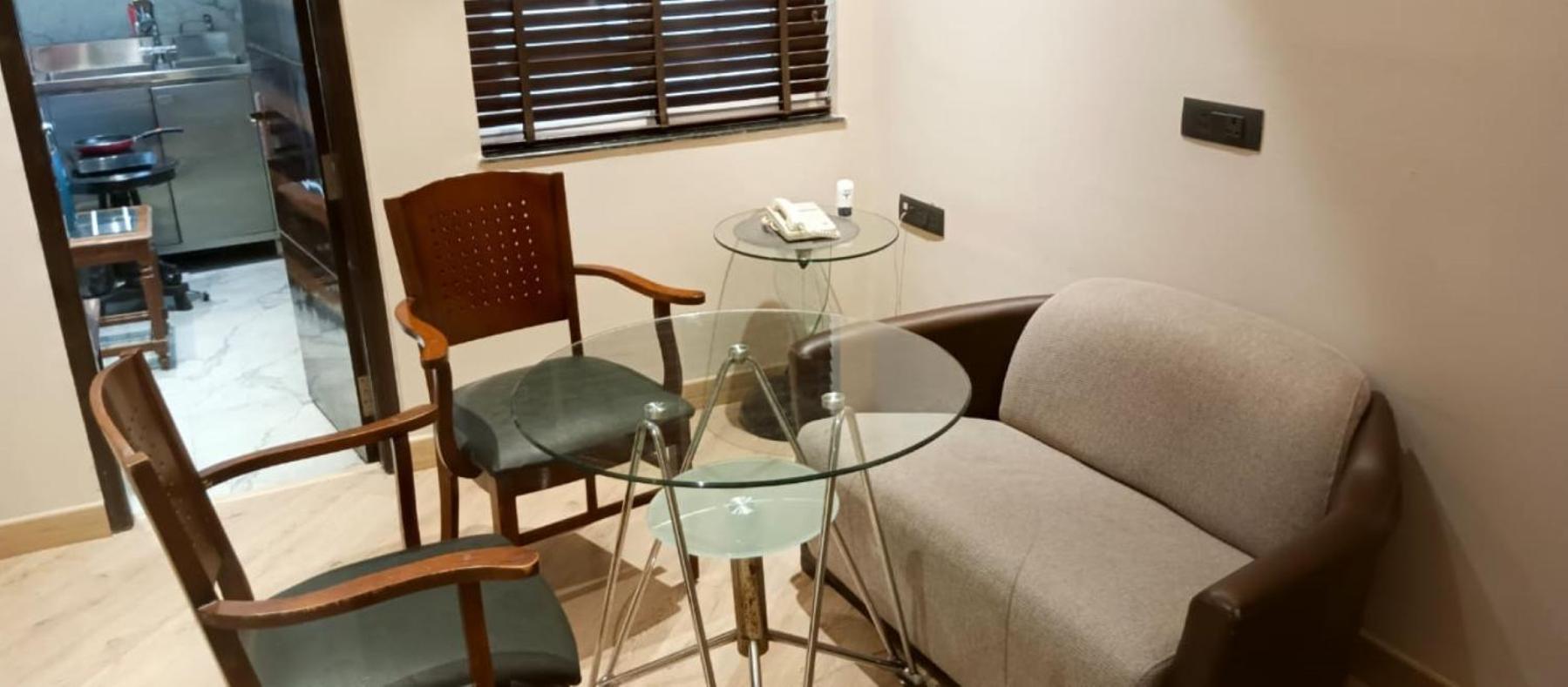 Cosy Grand, Chanakyapuri By The Cosy Hotels New Delhi Extérieur photo